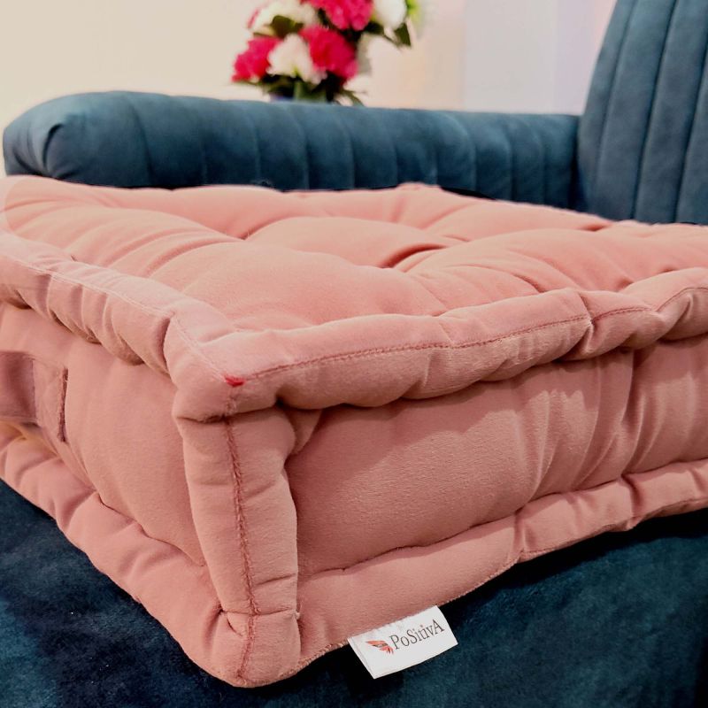 Border Design Luxurious Velvet Square Chair Pad