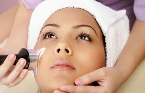 Skin Polishing Treatment Service