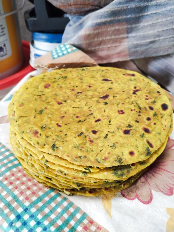 Gujrati Dry Methi Thepla