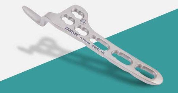 Clavical Hook Locking Plate