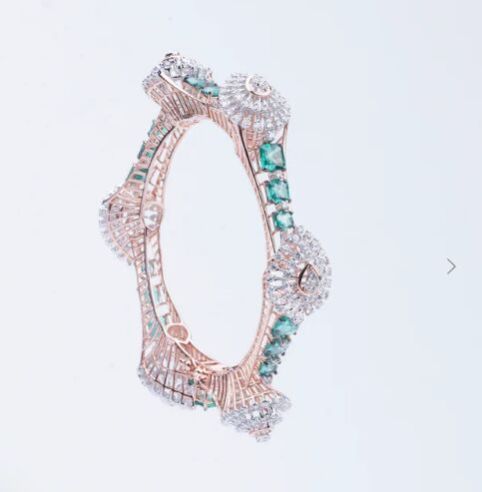 Diamond Rose Gold Emerald Enchantment Bangle, Color : Green, White