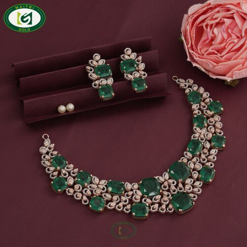 Metal Alloy Ladies Green Stone Necklace Set