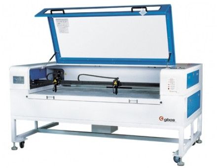laser cutting machine