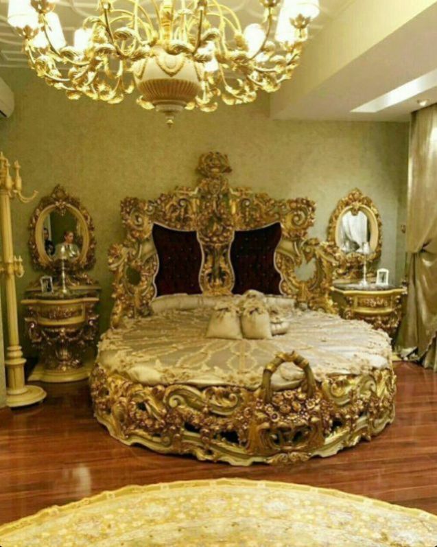 Full Size Wooden Round Bed