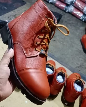 Army Shoes, Color : Brown, Gender : Male