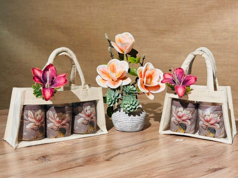 Trapezium Flower Jute Jar Bag