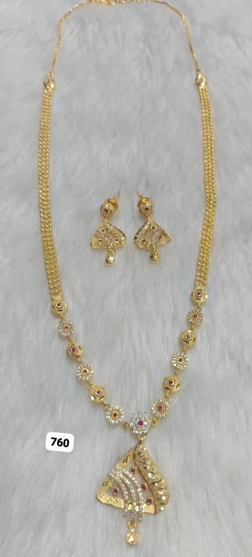 Gold Pendant Set