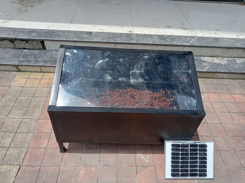 Solar Food Dryer