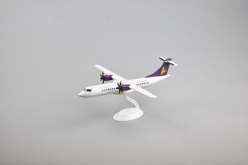 28cm ATR-72 Plastic Plane Model Aircraft Toy