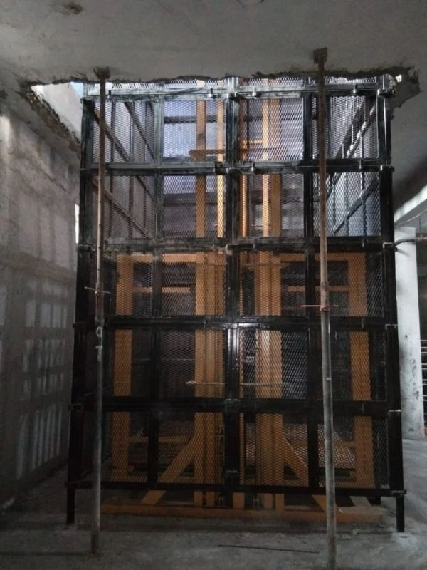 Industrial Goods Elevator