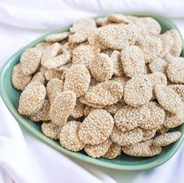 Crunchy Sweet Sesame Revdi, Color : Golden Brown Small, Bite-sized