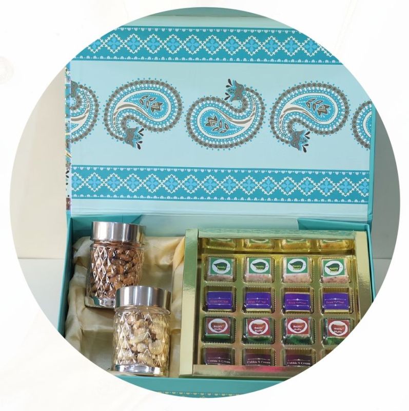 Festive Delight Gift Box