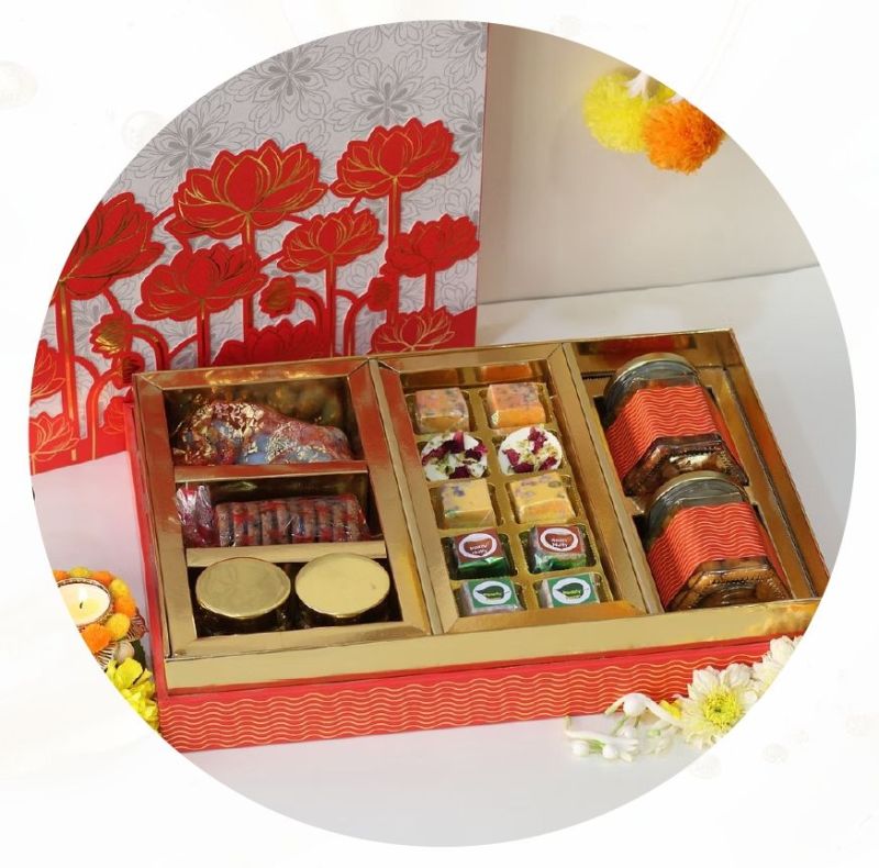 Lotus Grandeur Gift Box