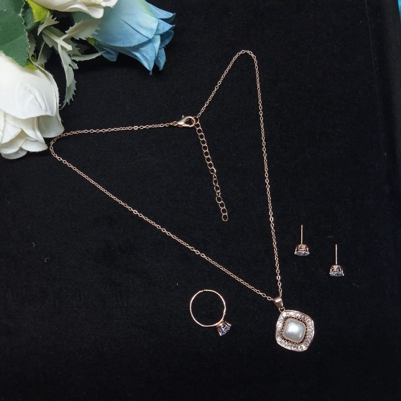 3-piece Rose Gold Pendant Set