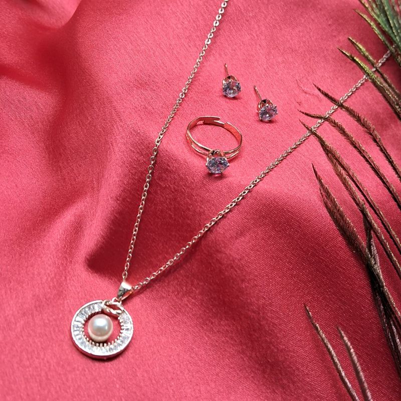 Elegant Pearl Crystal Jewelry Set