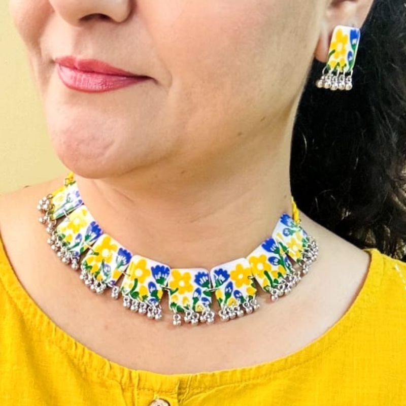 Hand-Painted Resin Floral Choker Necklace Set