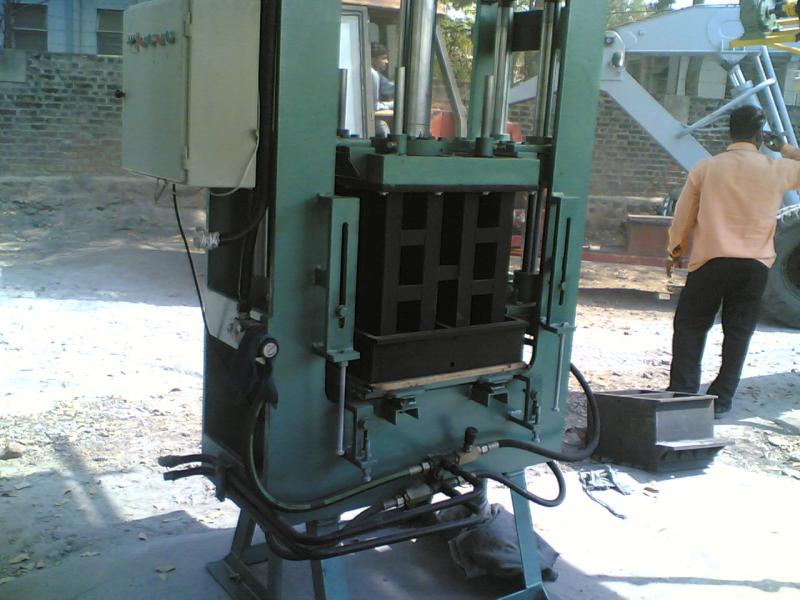 Interlocking Concrete Tiles Hydraulic Press