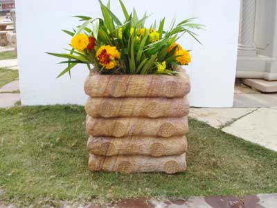 Stone flower pots, Feature : Anitque, Unique Designs