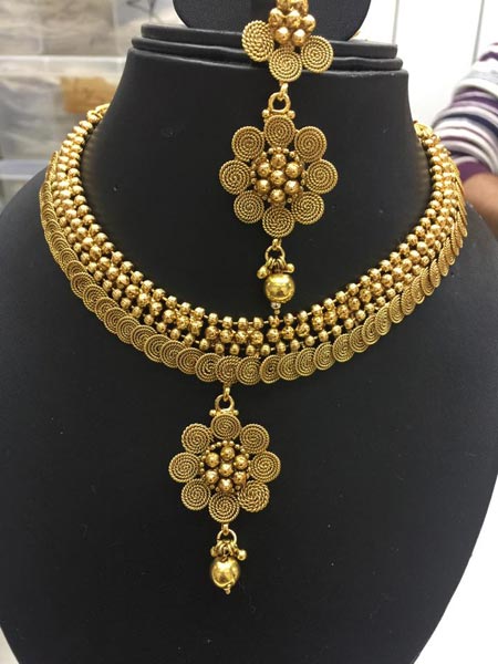 Gold Look Necklace 1