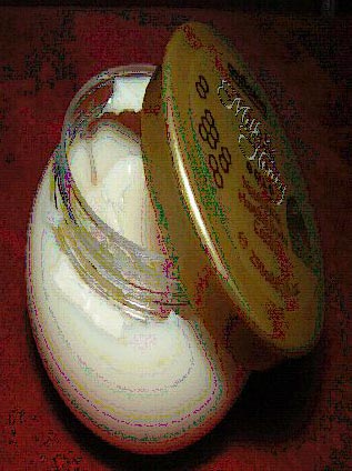 Herbal Body Massage Cream, Feature : Good Quality, Non Harmful, Protects