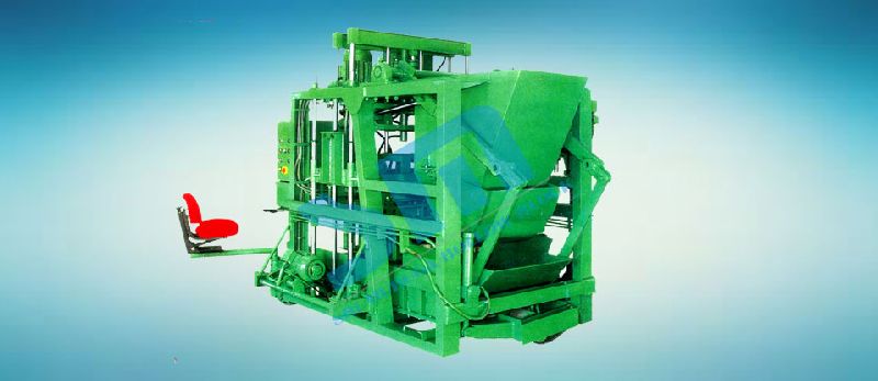 HYDRAULICALLY OPERATED CONCRETE BLOCK MAKING MACHINE