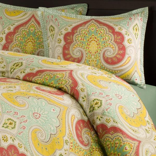 Suppliers of Bed Linen & Bedspreads from Karachi, Pakistan by Aveesha