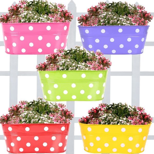 Dotted Oval Railing Planter