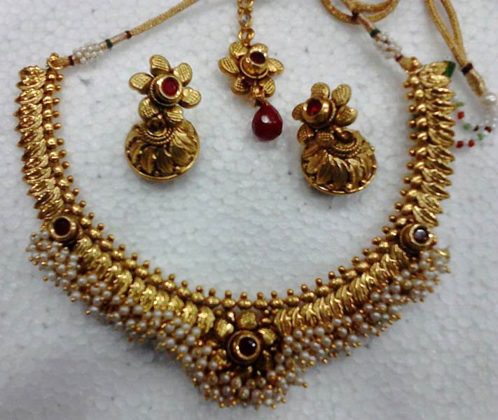 Antique Necklace Set 1