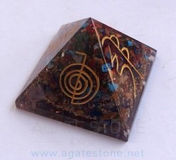 Usai Reiki Chakra Orgone/ Orgonite Pyramid
