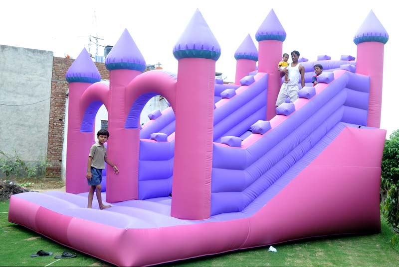 Inflatable sliding  bouncy  Balloon