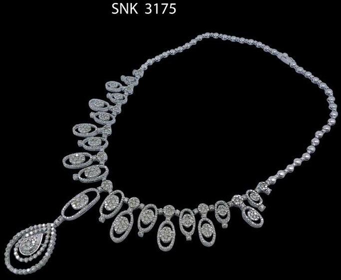 Diamond Necklace Set (SNK 3175)