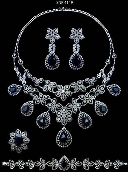 Diamond Necklace Set (SNK 4149)