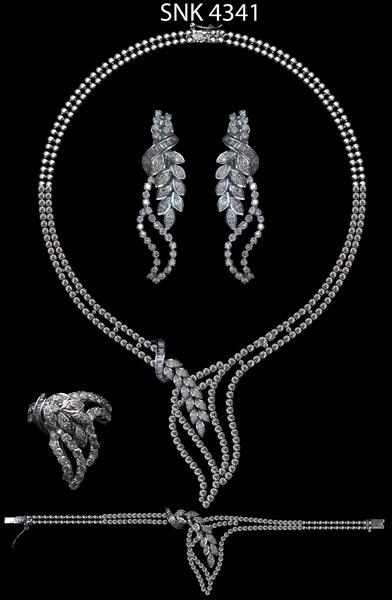 Diamond Necklace Set (SNK 4341)