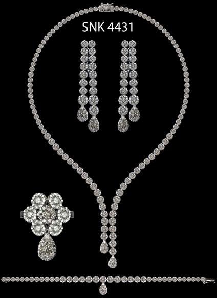 Diamond Necklace Set (SNK 4431)