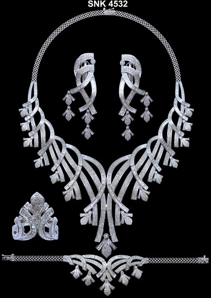Diamond Necklace Set (SNK 4532)