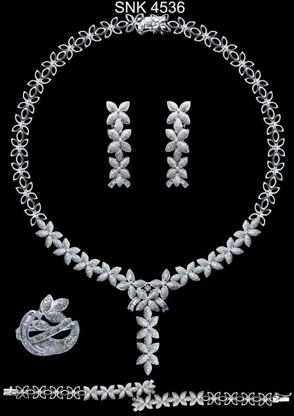 Diamond Necklace Set (SNK 4536)