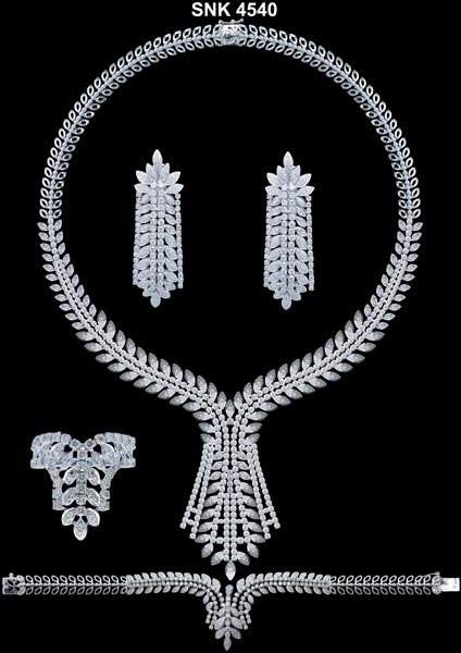 Diamond Necklace Set (SNK 4540)