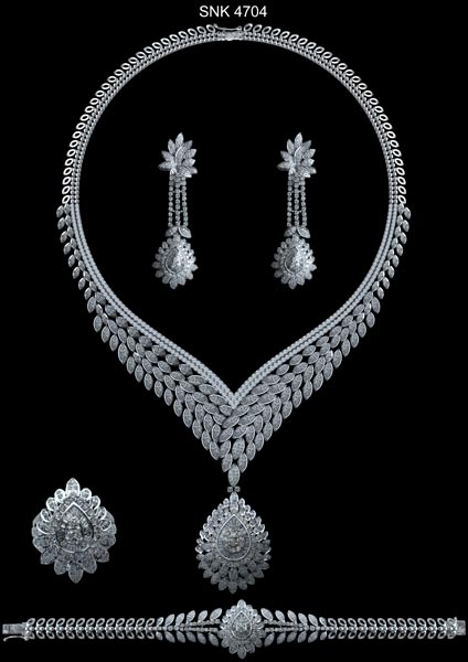 Diamond Necklace Set (SNK 4704)