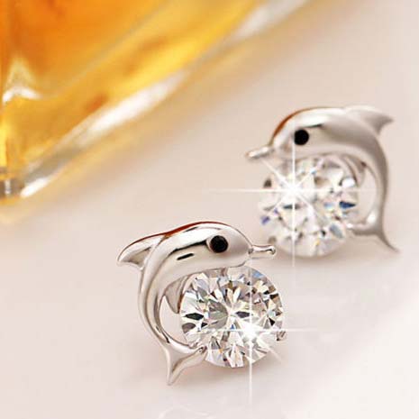 Fish Shape Beautiful Moissanite Earrings