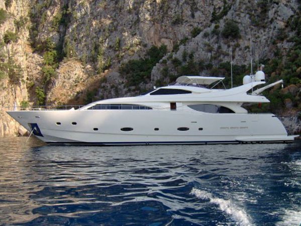 Ferretti Yachts 94 Custom Line, 2005, Ref Yt8879