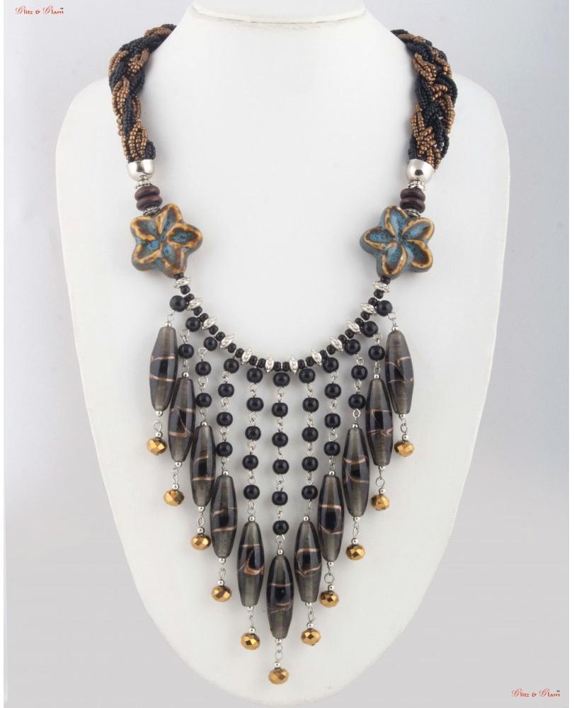 Fashion Necklaces - Dangle neck piece attached to a zigzag cloth