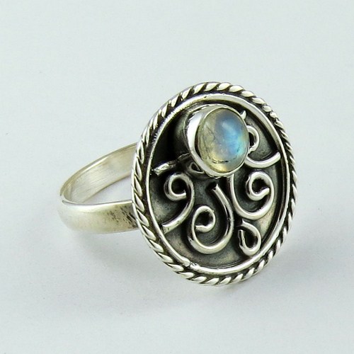 Sterling Silver Rings (Classy Design Rainbow Moonstone 925)