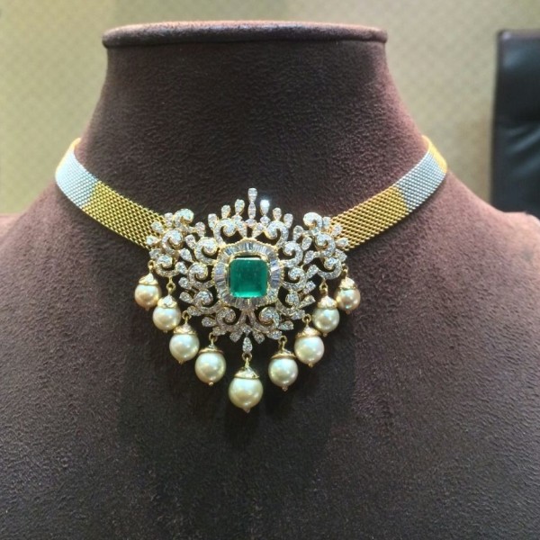 Emerald Royal Necklace with Pearl