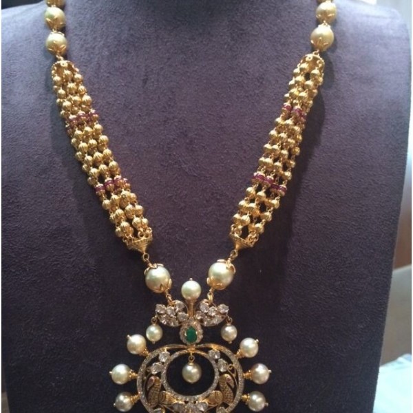 Peacock Royal Pearl Necklace