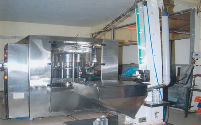 Automatic Packaged Drinking Water Filling Machine