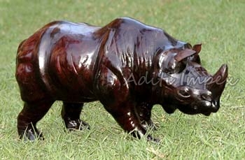 Polished Metal Handicraft Leather Rhino Sculpture, for Garden, Home, Style : Antique