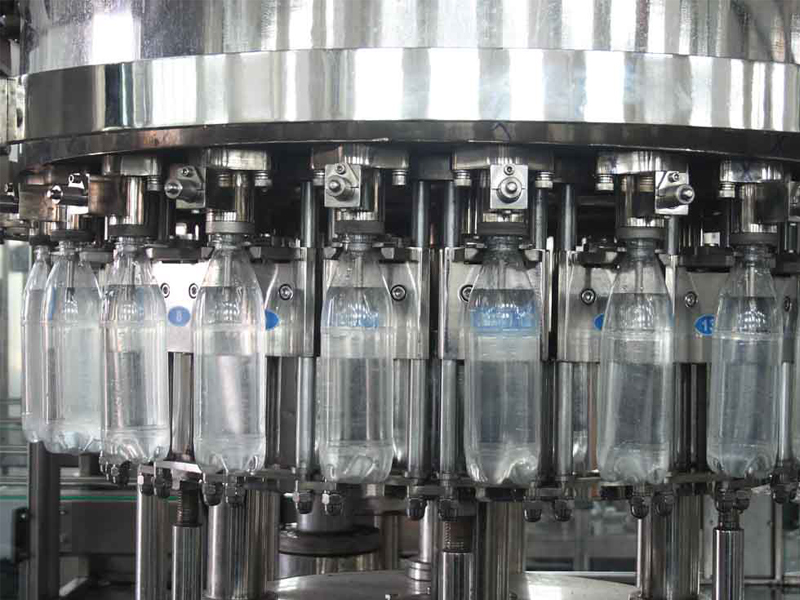 Carbonated Drink Filling Machine