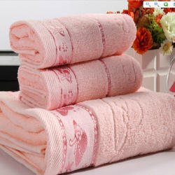Pink Cotton Hotel Towels, Pattern : Printed