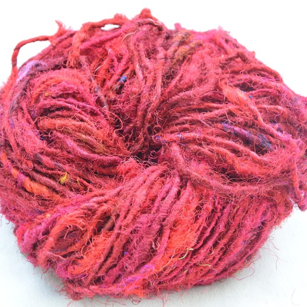 Recycled Silk Yarn, for carpets weaving, Surface decorations, knitting, etc, Feature : soft, smooth