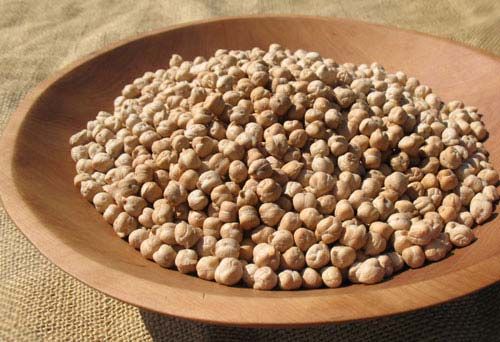 white chickpeas